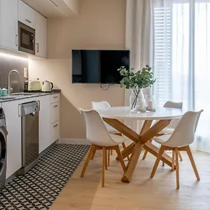 barcelona-touch-apartments-progres.top-hotels-tarragona.com/